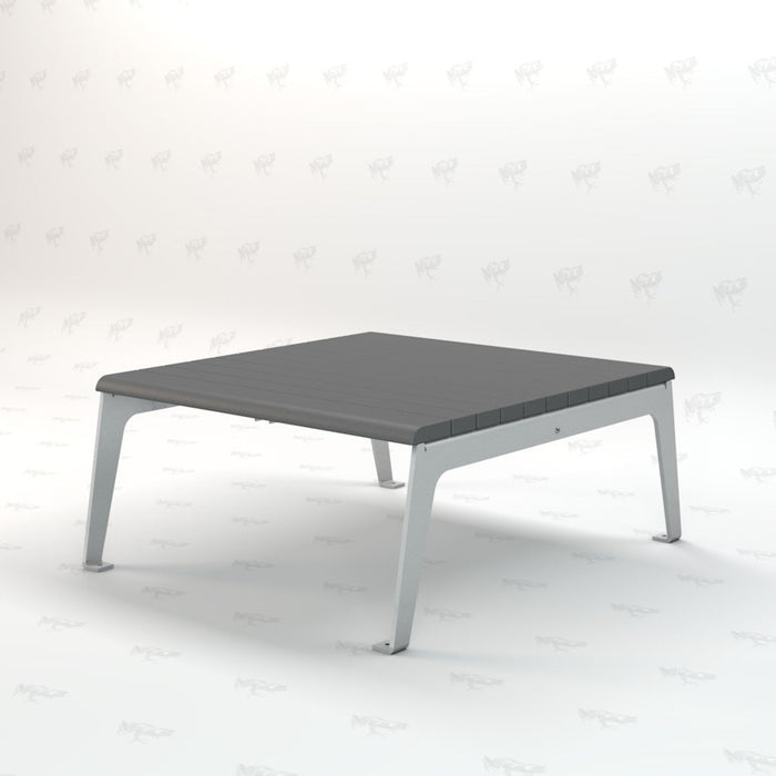 Frog Furnishing Recycled Plastic Plaza Table