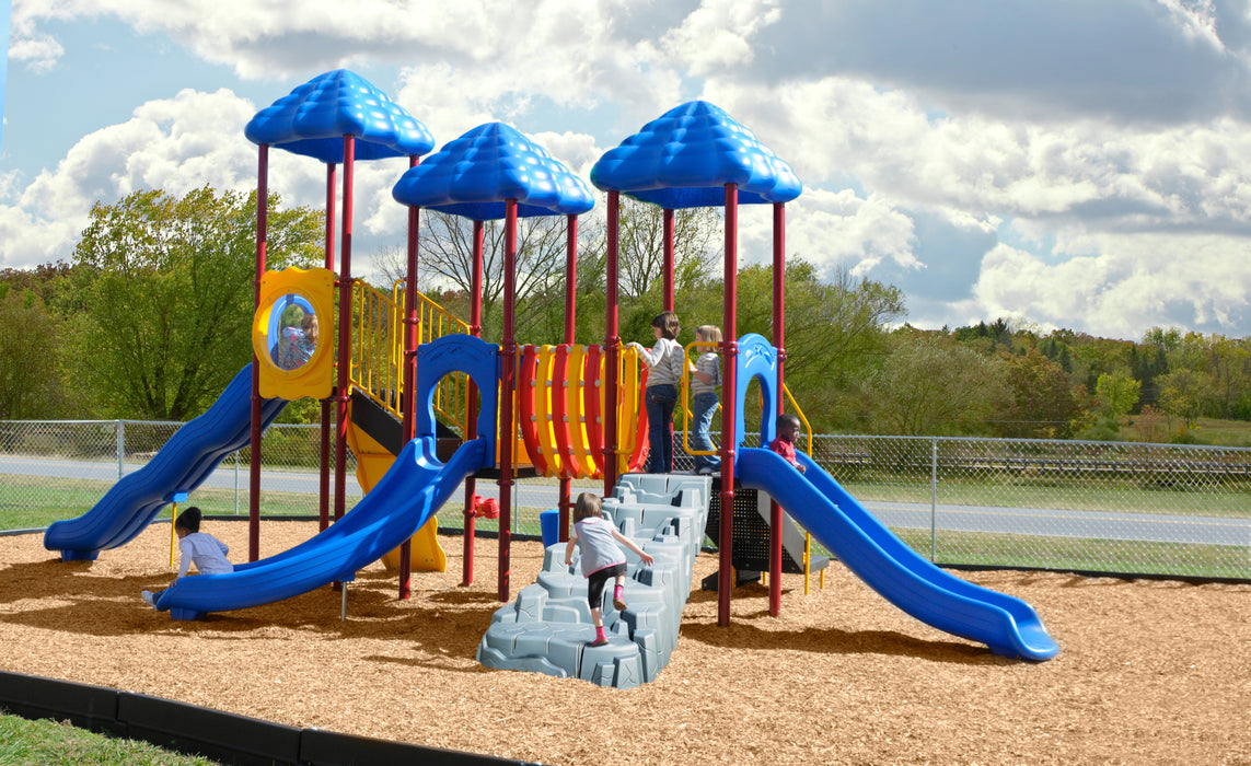 UltraPlay Rainbow Lake Play System with Ground Spikes